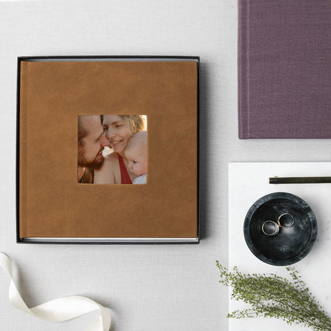 Heirloom wedding photo album by Atte Design.